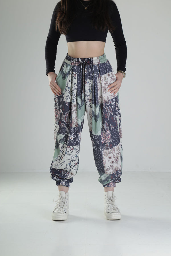 Çiçek Desenli Bürümcük Kumaş Pantolon COC2337