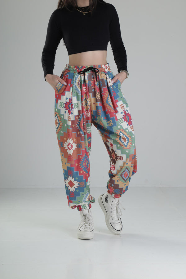 Etnik Desenli Pileli Jogger COC2243