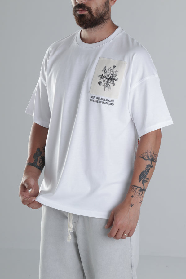 Halı Desenli Beyaz Tasarım T-Shirt COC1492