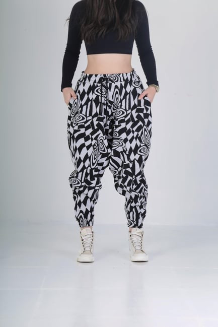 Kalpli Desenli Üç İplik Spor Şalvar COC2171