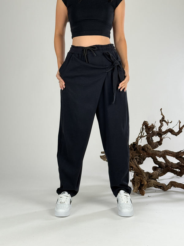 Kemer Detaylı Tasarım Siyah Kadın Pantolon COC1054