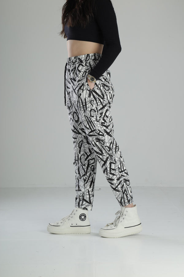 Siyah Beyaz Grafiti Baget Pantolon COC1583