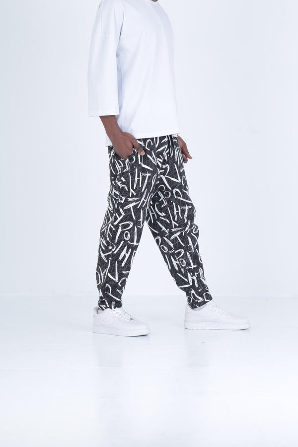 Siyah - Beyaz Grafiti Desenli Baget Pantolon COC1967